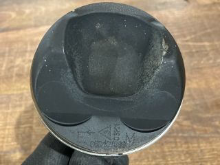 bontott VW PASSAT B6 Dugattyú és Hajtókar