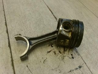 bontott VW PASSAT B6 Dugattyú