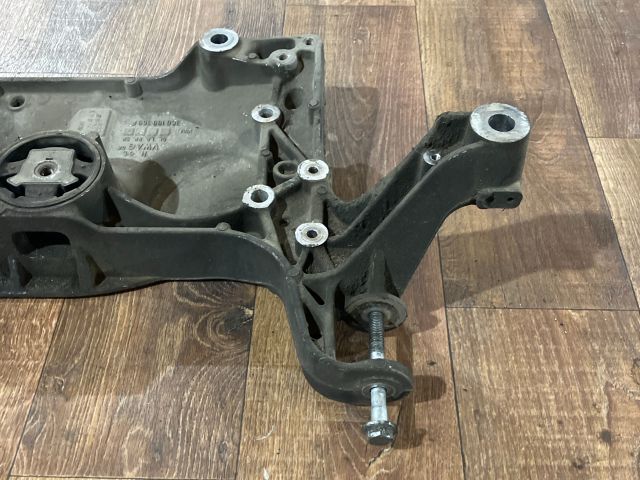 bontott VW PASSAT B6 Első Bölcső