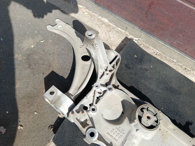 bontott VW PASSAT B6 Első Bölcső