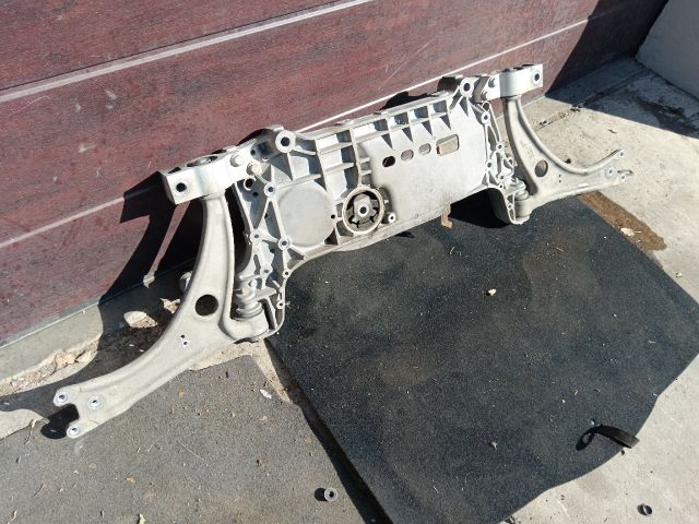 bontott VW PASSAT B6 Első Bölcső