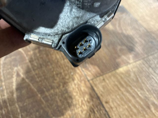 bontott VW PASSAT B6 Fojtószelep (Elektromos)