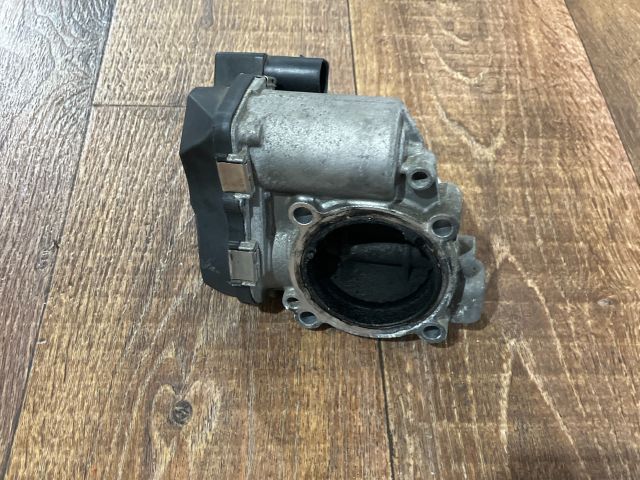 bontott VW PASSAT B6 Fojtószelep (Elektromos)