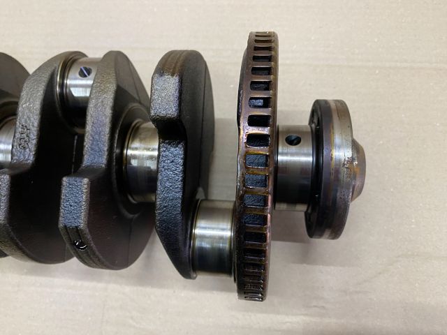 bontott VW PASSAT B6 Főtengely (Magában)