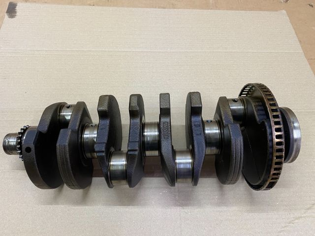 bontott VW PASSAT B6 Főtengely (Magában)