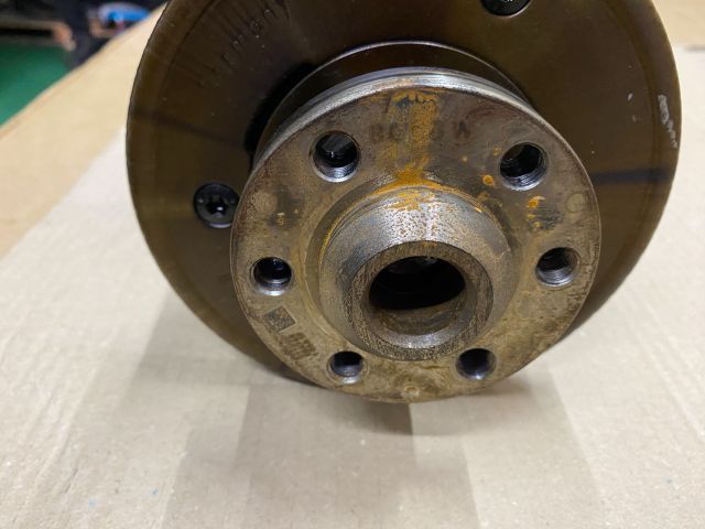 bontott VW PASSAT B6 Főtengely (Magában)