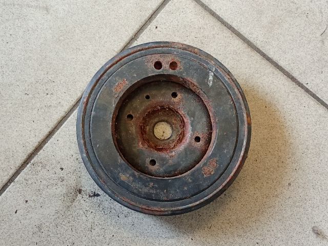 bontott VW PASSAT B6 Főtengely Szíjtárcsa