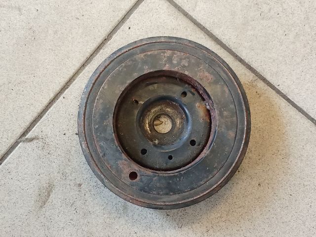 bontott VW PASSAT B6 Főtengely Szíjtárcsa