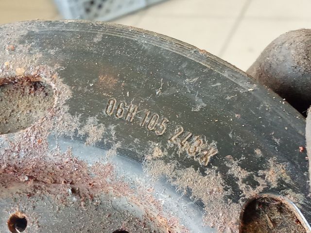 bontott VW PASSAT B6 Főtengely Szíjtárcsa