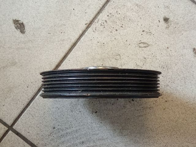 bontott VW PASSAT B6 Főtengely Szíjtárcsa