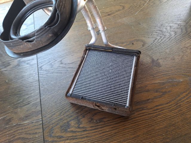 bontott VW PASSAT B6 Fűtőradiátor