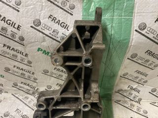 bontott VW PASSAT B6 Generátor Tartó Bak