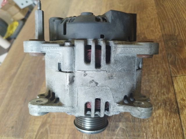 bontott VW PASSAT B6 Generátor