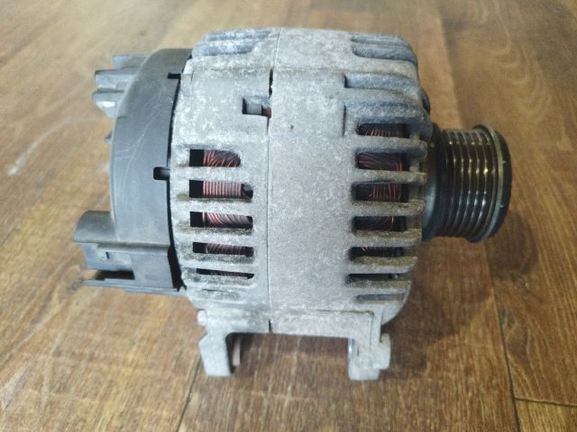 bontott VW PASSAT B6 Generátor