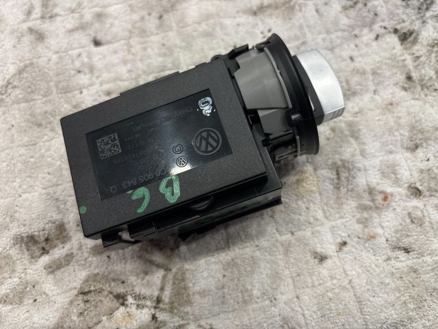 bontott VW PASSAT B6 Gyújtáskapcsoló Házzal