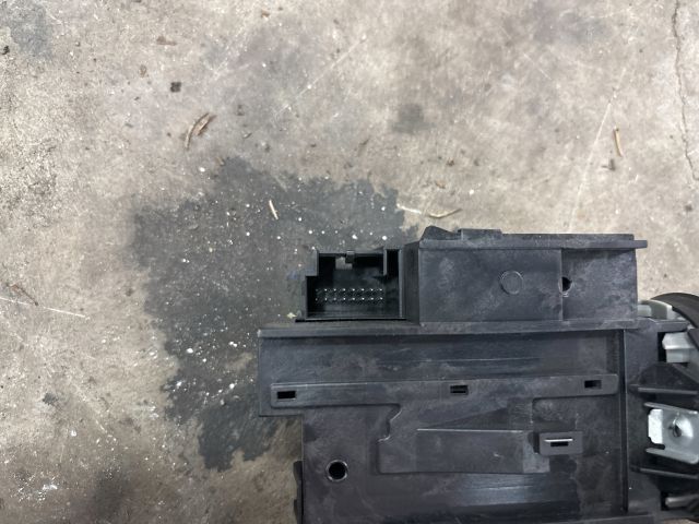 bontott VW PASSAT B6 Gyújtáskapcsoló