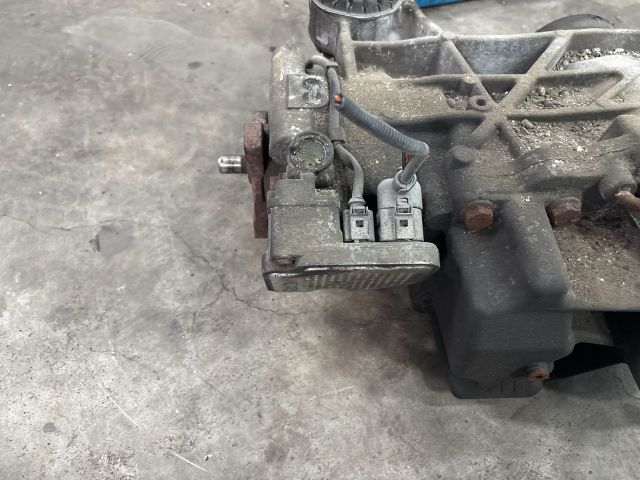 bontott VW PASSAT B6 Hátsó Differenciálmű