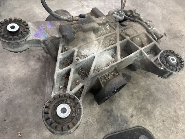 bontott VW PASSAT B6 Hátsó Differenciálmű