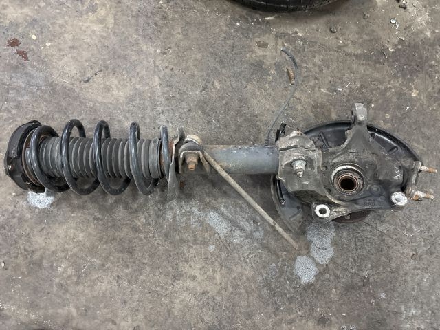 bontott VW PASSAT B6 Jobb első Gólyaláb (Lengécsillapító, Rugó)