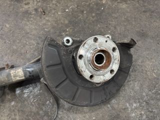 bontott VW PASSAT B6 Jobb első Gólyaláb (Lengécsillapító, Rugó)