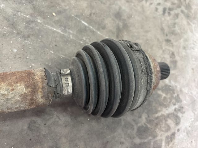 bontott VW PASSAT B6 Jobb Féltengely