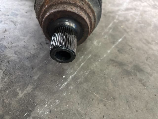 bontott VW PASSAT B6 Jobb Féltengely