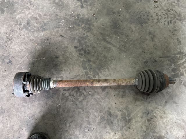 bontott VW PASSAT B6 Jobb hátsó Féltengely