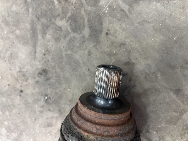 bontott VW PASSAT B6 Jobb hátsó Féltengely