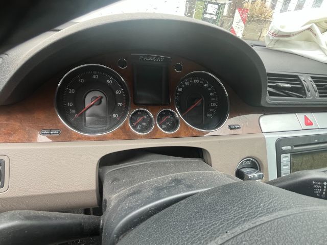 bontott VW PASSAT B6 Jobb hátsó Lengéscsillapító