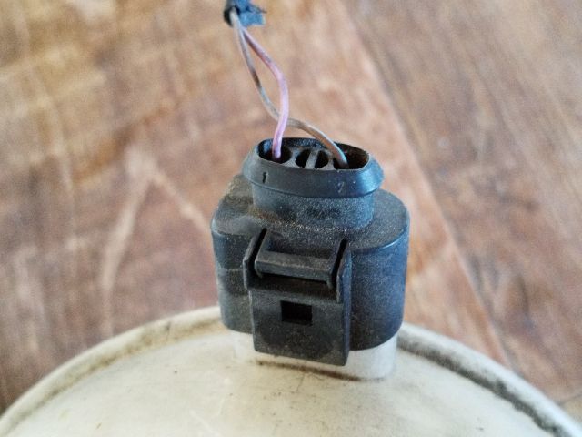 bontott VW PASSAT B6 Kiegyenlítő Tartály