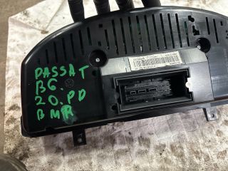 bontott VW PASSAT B6 Kilométeróra