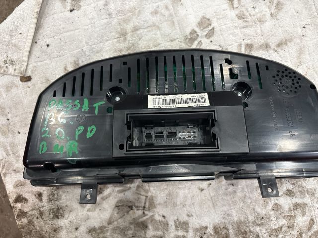 bontott VW PASSAT B6 Kilométeróra