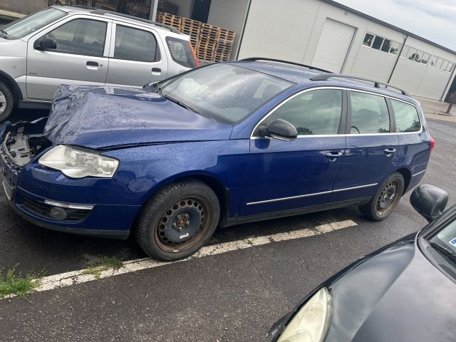 bontott VW PASSAT B6 Motor (Fűzött blokk hengerfejjel)