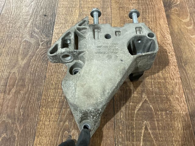 bontott VW PASSAT B6 Motor Tartó Bak (Fém)