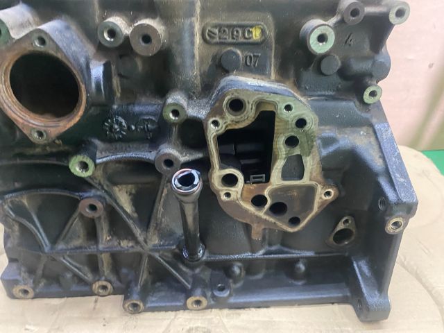 bontott VW PASSAT B6 Motorblokk (Fűzött)