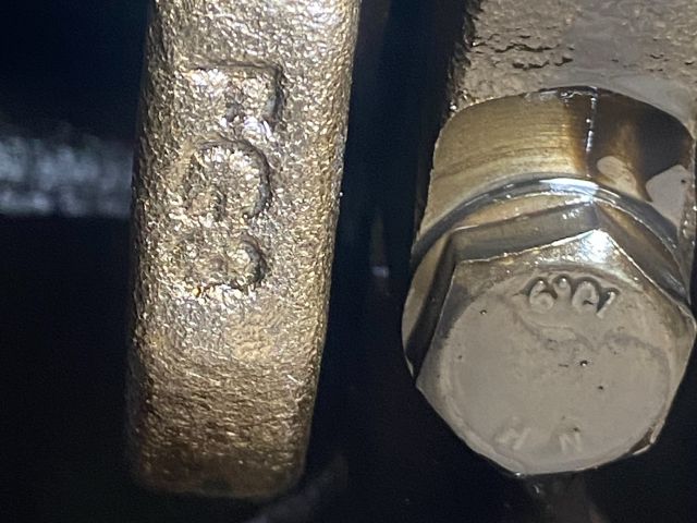 bontott VW PASSAT B6 Motorblokk (Fűzött)