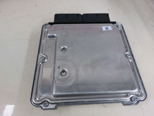 bontott VW PASSAT B6 Motorvezérlő