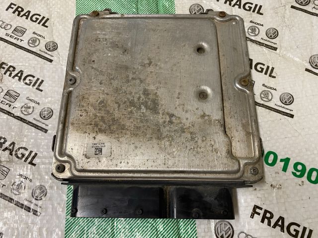 bontott VW PASSAT B6 Motorvezérlő