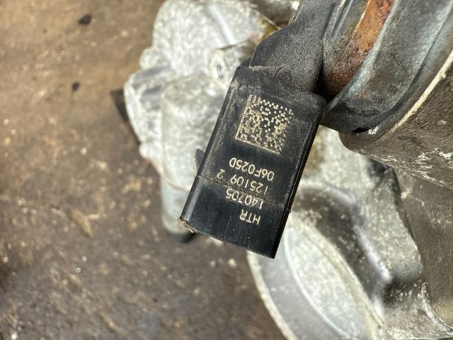 bontott VW PASSAT B6 Nagynyomású Szivattyú