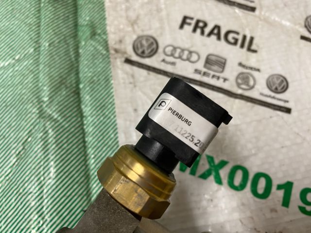 bontott VW PASSAT B6 Nagynyomású Szivattyú