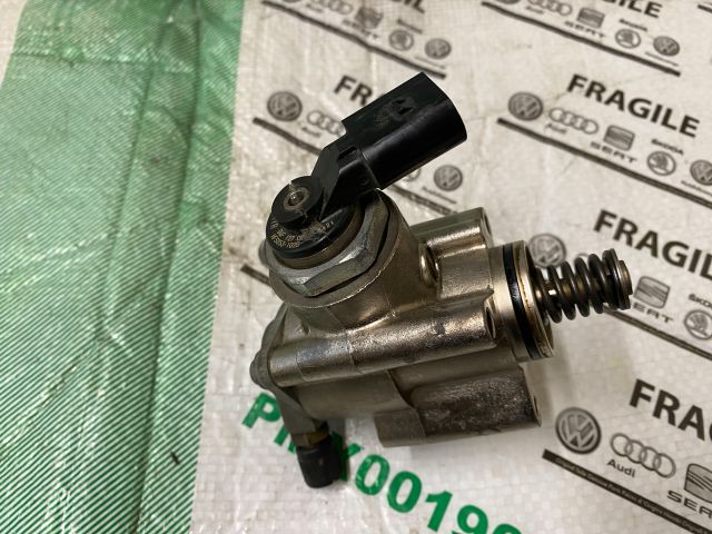 bontott VW PASSAT B6 Nagynyomású Szivattyú