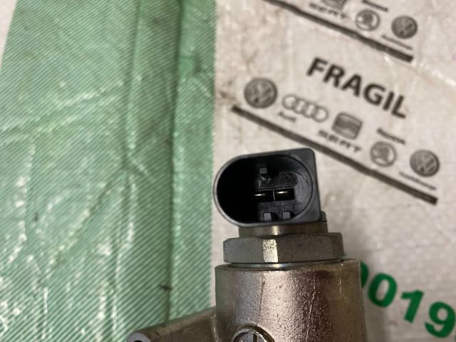 bontott VW PASSAT B6 Nagynyomású Szivattyú