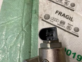 bontott VW PASSAT B6 Nagynyomású Szivattyú