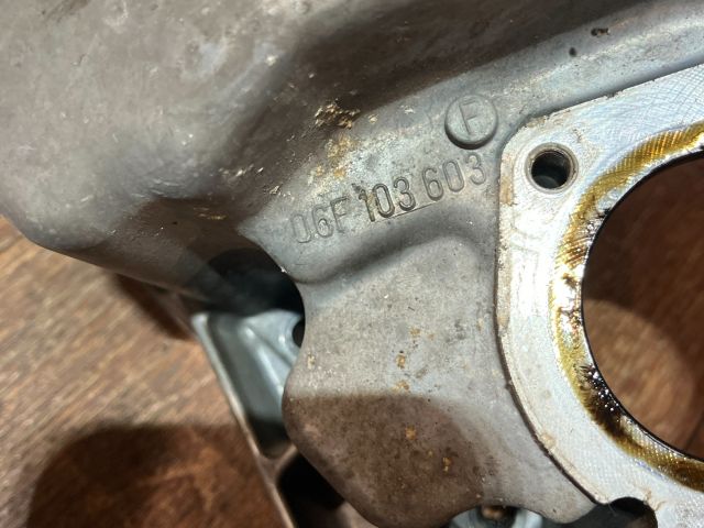 bontott VW PASSAT B6 Olajteknő