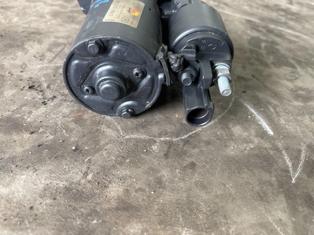 bontott VW PASSAT B6 Önindító