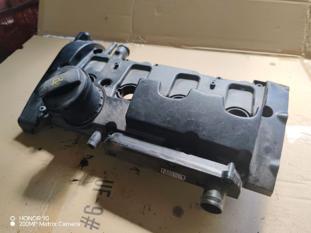 bontott VW PASSAT B6 Szelepfedél