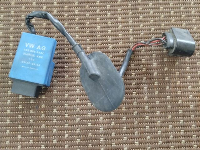 bontott VW PASSAT B6 Üzemanyag Szivattyú Relé