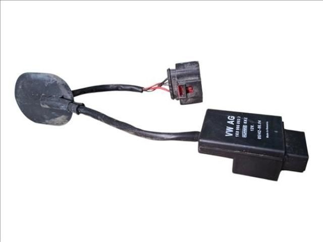 bontott VW PASSAT B6 Üzemanyag Szivattyú Relé