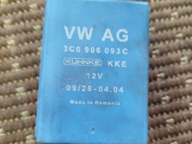 bontott VW PASSAT B6 Üzemanyag Szivattyú Relé