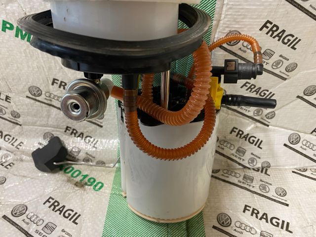 bontott VW PASSAT B6 Üzemanyag Szivattyú